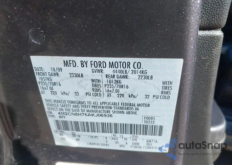 2010 Mercury Mariner Premier z USA, uszkodzony, nr VIN 4M2CN8H76AKJ06936